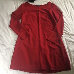 Long sleeved red dress